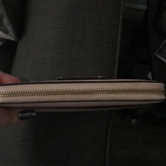 KATE SPADE BABY PINK WALLET💕💕♠️♠️ - Picture 4 of 7